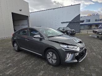 Auto incidentate Hyundai Ioniq HYBRIDE  29 DKM 2022/8