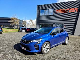 uszkodzony samochody osobowe Renault Clio 0.9 TCe 67kw - Evolution 2024/12