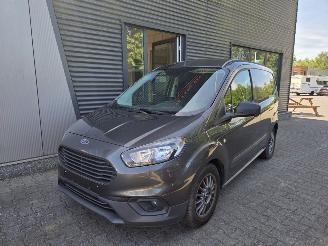krockskadad bil bedrijf Ford Transit Courier Van 74kw / 13255 km !! 2022/9