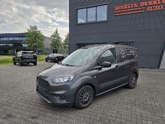krockskadad bil bedrijf Ford Transit Courier Van 74kw / 13255 km !! 2022/9