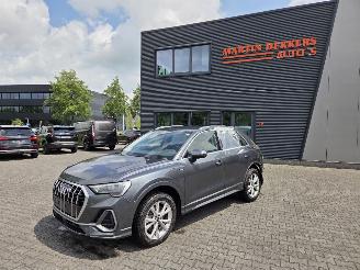 Audi Q3 1.5 P-HEV / S-LINE picture 2