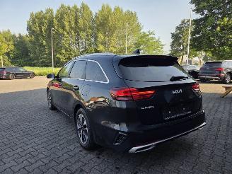 Kia Ceed PLUG-IN  HYBRIDE / AUTOMAAT / 34 DKM picture 4