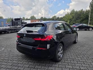 BMW 1-serie 118i  / AUTOMAAT picture 14