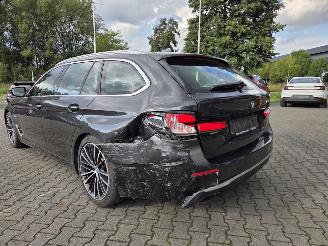 BMW 5-serie 530e Hybride / LEER SPORTINT / HEAD UPP / H&K AUDIO picture 4