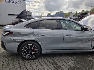 BMW i4 M-50 400KW  X-Drive / PANO / HEAD UPP / BROOKLYN GRAU picture 10