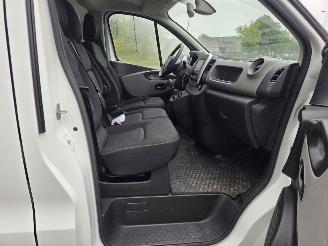 Renault Trafic 1.6 Diesel 89kw / 136 dkm / CAMERA  / TREKHAAK picture 9