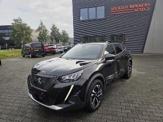 Coche accidentado Peugeot 2008 96kw / NAVI / CAMERA / 51 DKM 2022/10