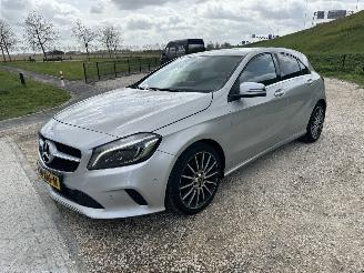 Mercedes A-klasse 180 prestige automaat/navi/camera picture 2
