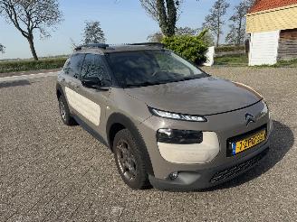 skadebil auto Citroën C4 cactus 1.2 e-VTI Shine/automaat/camera/clima/navi/61350dkm 2015/2