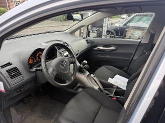 Toyota Auris Dealer onderhouden 1.6-16V Terra picture 9