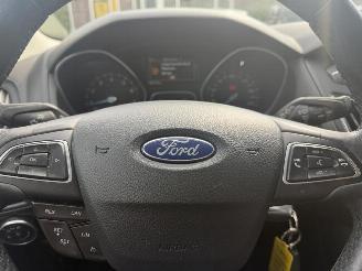 Ford Focus Wagon 1.0 Lease Edition picture 11