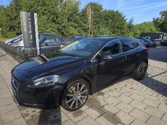 Gebrauchtwagen PKW Volvo V-40 1.6 T4 Summum 2012/10