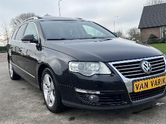 Volkswagen Passat VARIANT 2.0TDi - 125kW Highline - perfect rijdende auto - ingeruild - trekhaak - winterset picture 4