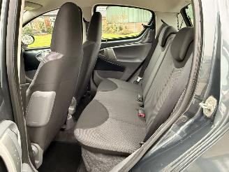 Toyota Aygo | AIRCO | APK TOT SEPT-2026 | RIJDENDE AUTO !! picture 17