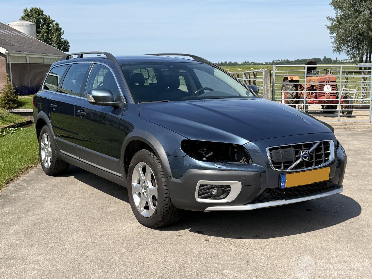 Volvo Xc-70 2.4 D5 SUMMUM