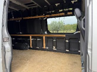 Volkswagen Crafter 35 2.0 TDI L3H2 | CRUISE | TREKHAAK 3.5T | GEISOLEERD VOOR CAMPER | 127.000 KM picture 14