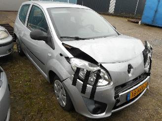 dañado Renault Twingo 1.2 Benzine