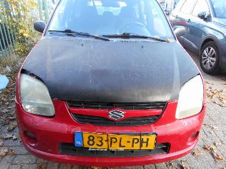 uszkodzony samochody osobowe Suzuki Ignis Benzine 1.3 2004/8