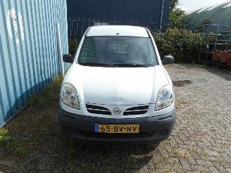 uszkodzony samochody osobowe Nissan Kubistar 1.5dci 2005/12