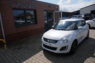 krockskadad bil auto Suzuki Swift  2017/2