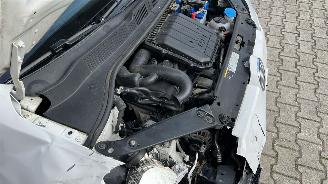 Volkswagen Up! high up! picture 8