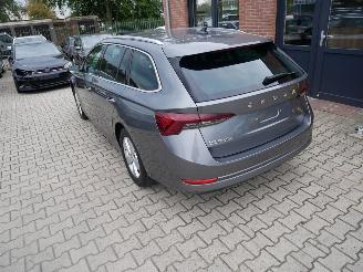 Skoda Octavia AMBITION picture 4