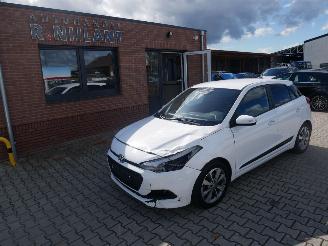 skadebil auto Hyundai I-20  2017/12