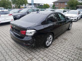 BMW 3-serie 316i SPORTLINE LEER LED picture 3