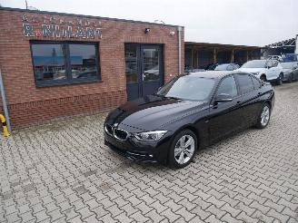 krockskadad bil auto BMW 3-serie 316i SPORTLINE LEER LED 2016/6