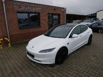 Auto incidentate Tesla Model 3 LONG RANGE RWD PANORAMADAK LEER 2024/12