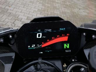BMW  M 1000 RR picture 12