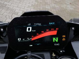 BMW  M 1000 RR picture 11