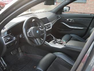 BMW 3-serie 320 i M-SPORT HEAD UP ALCANTARA LED picture 11