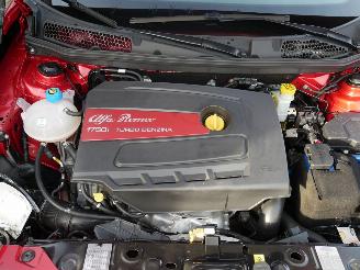 Alfa Romeo Giulietta QUADRIFOGLIO VERDE BI-XENON picture 12