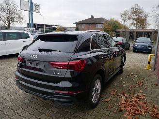 Audi Q3 S LINE picture 3