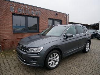 Damaged car Volkswagen Tiguan HIGHLINE LEER LED 4-MOTION DSG 2019/3