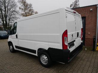 Peugeot Boxer L1H1 MOTORSCHADE.LOOPT WEL MAAR ONREGELMATIG picture 4