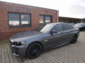 Coche accidentado BMW 5-serie 530 D M-SPORT LEER SCHUIFDAK XENON 2016/1