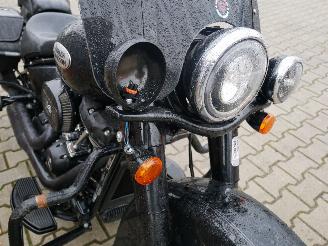 Harley-Davidson Heritage CLASSIC 114 picture 5