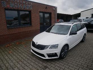 uszkodzony samochody osobowe Skoda Octavia RS 4x4 PANORAMADAK LED ALCANTARA DSG 2017/9
