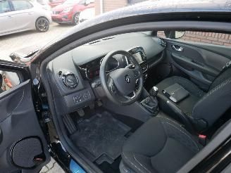 Renault Clio LIMITED picture 10