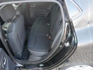 Renault Clio LIMITED picture 12