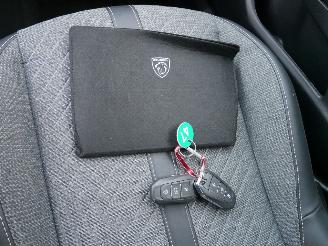 Peugeot 2008 ALLURE LED picture 15