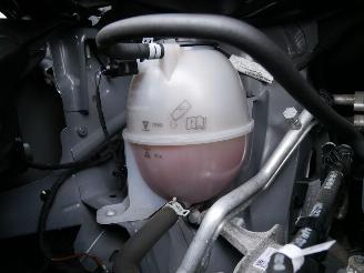 Volkswagen Transporter T7 MULTIVAN DSG picture 9