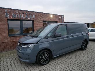 skadebil auto Volkswagen Transporter T7 MULTIVAN DSG 2022/3