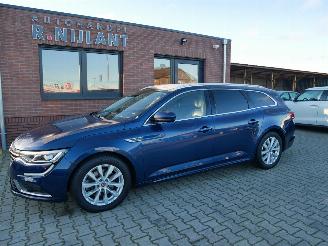 Vaurioauto  passenger cars Renault Talisman INITIALE PARIS PANORAMADAK LED LEER 2019/2