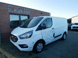 krockskadad bil bedrijf Ford Transit Custom L1H1 2019/10