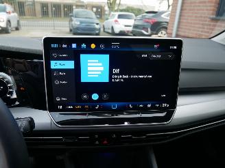 Volkswagen Golf 1.5 eTSI PANORAMADAK ACC VIRTUAL COCKPIT. picture 16