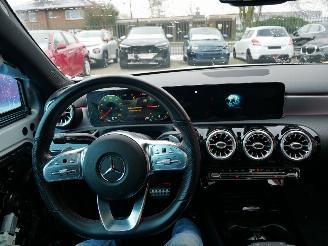 Mercedes A-klasse A 180 D AMG ALCANTARA LED PANORAMADAK picture 12