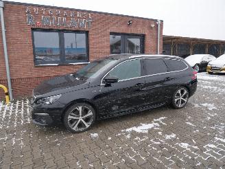 Coche accidentado Peugeot 308 GT-Line SW PANORAMADAK NIEUWE MOTOR MET REKENING LED 2017/9